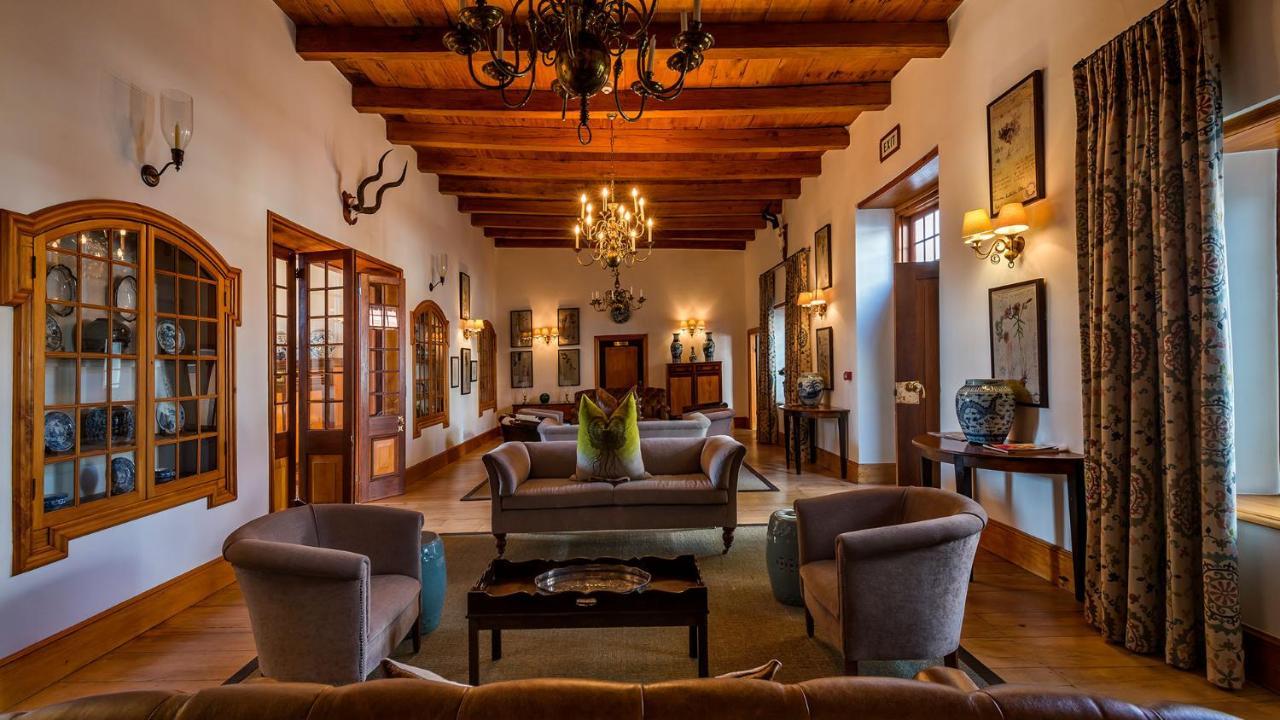 ドロスディー ホテル Graaff-Reinet エクステリア 写真 Interior of the Manor House