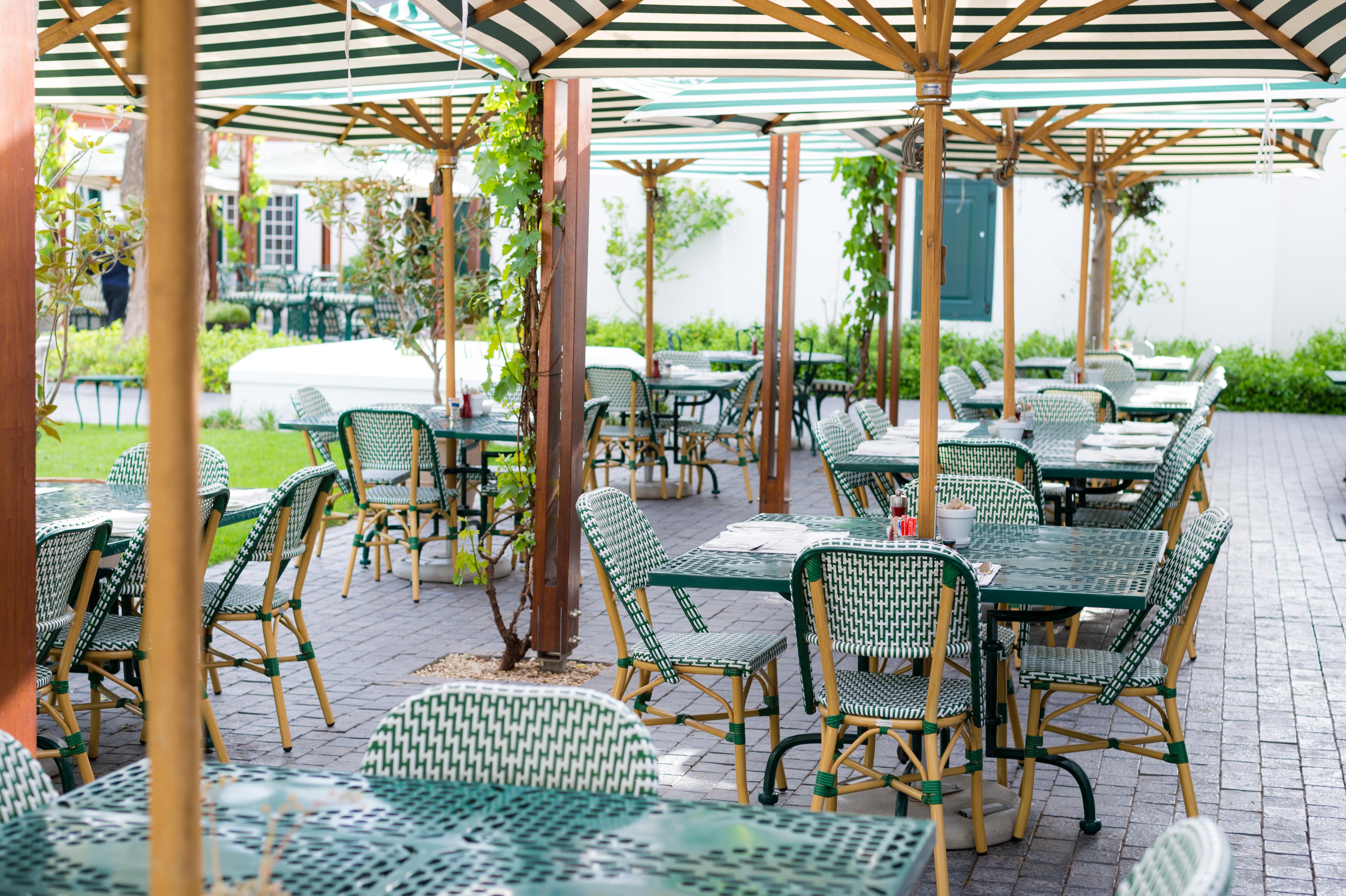 ドロスディー ホテル Graaff-Reinet エクステリア 写真 The campus's cafeteria