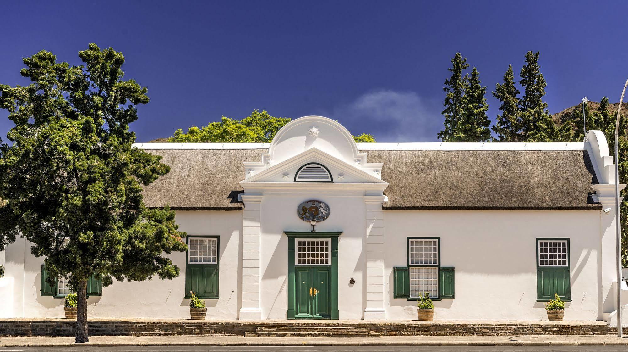 ドロスディー ホテル Graaff-Reinet エクステリア 写真 The Old House Museum